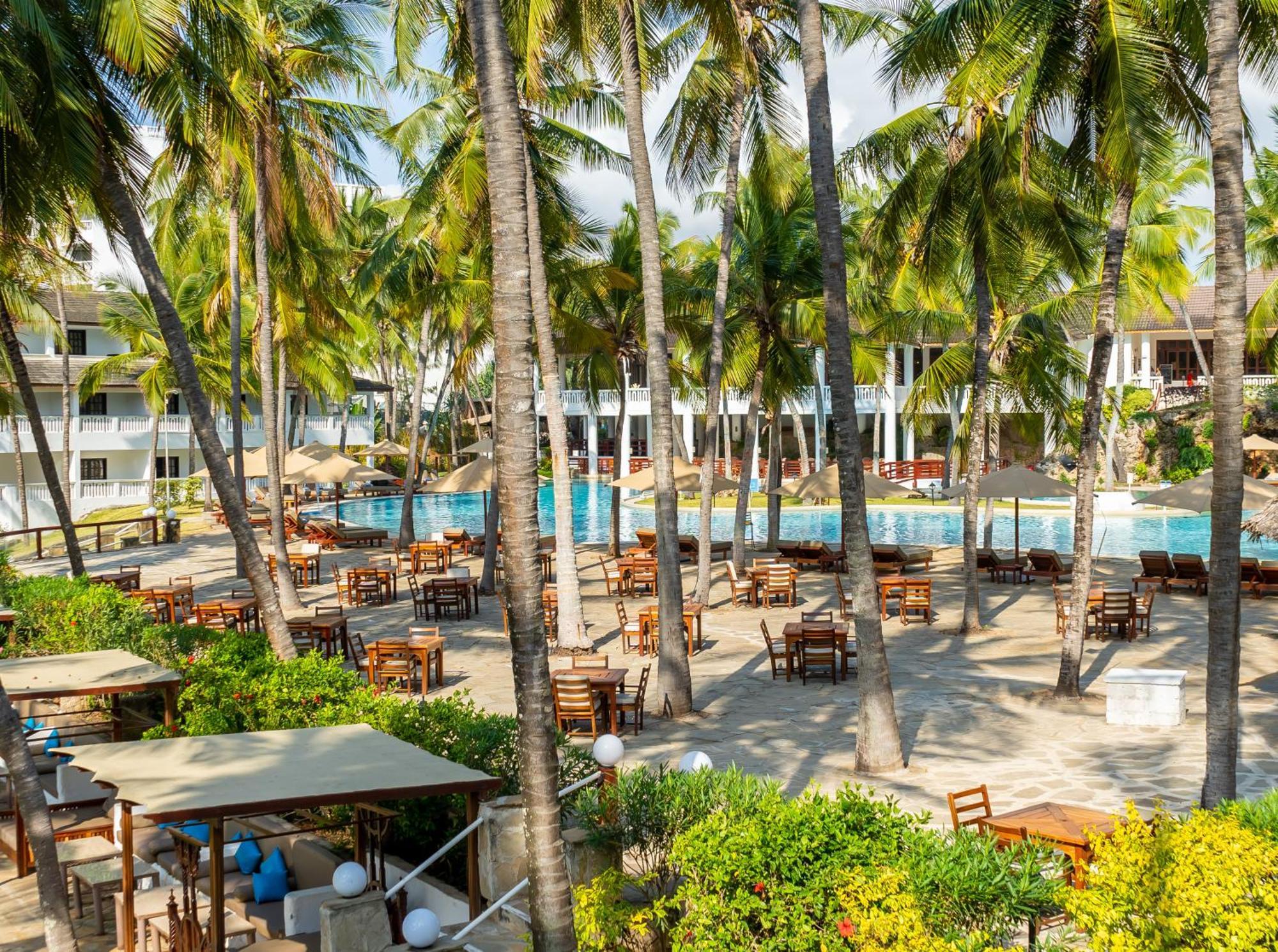 Prideinn Flamingo Beach Resort & Spa Mombasa Shanzu Exterior photo