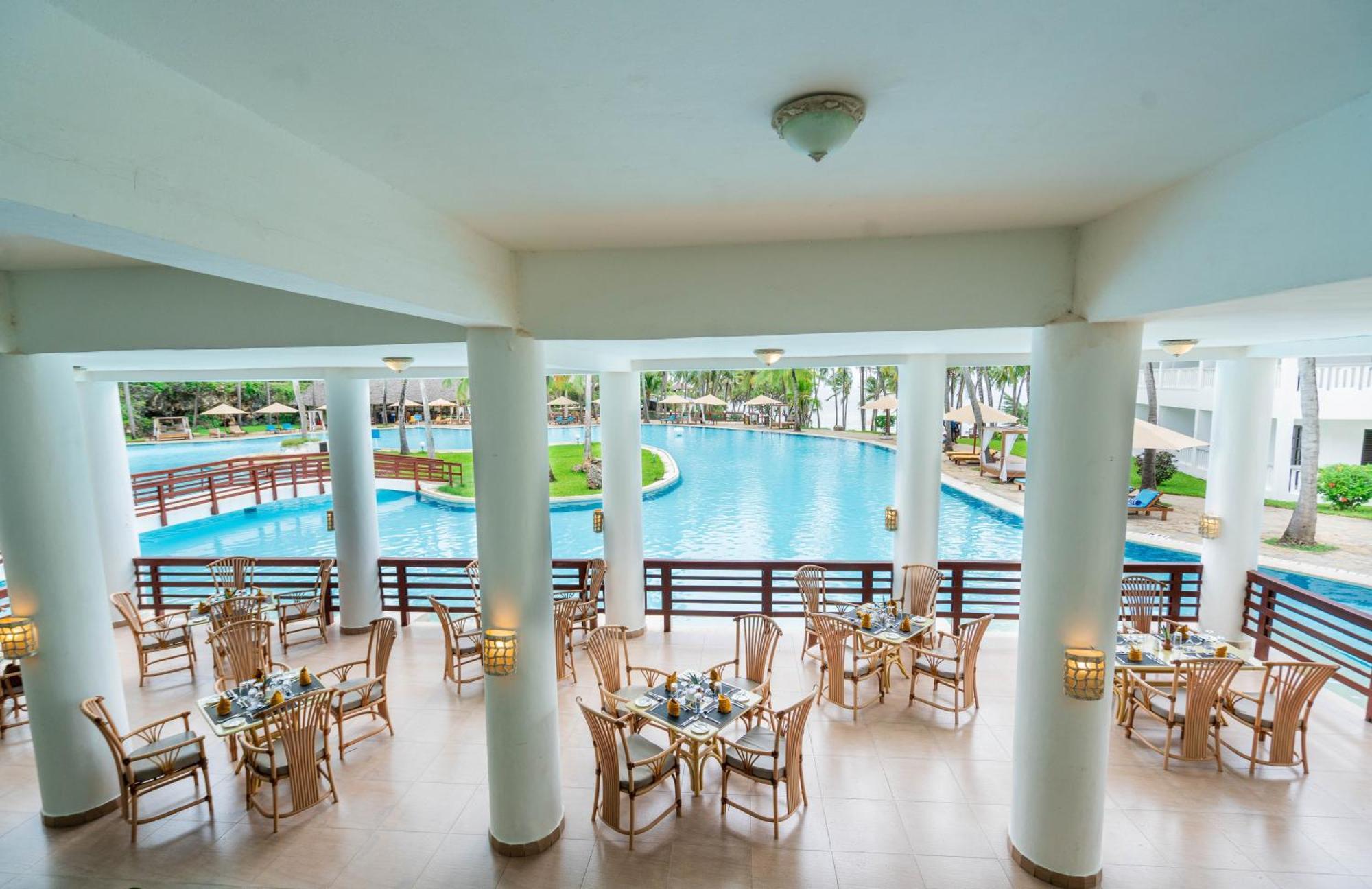 Prideinn Flamingo Beach Resort & Spa Mombasa Shanzu Exterior photo
