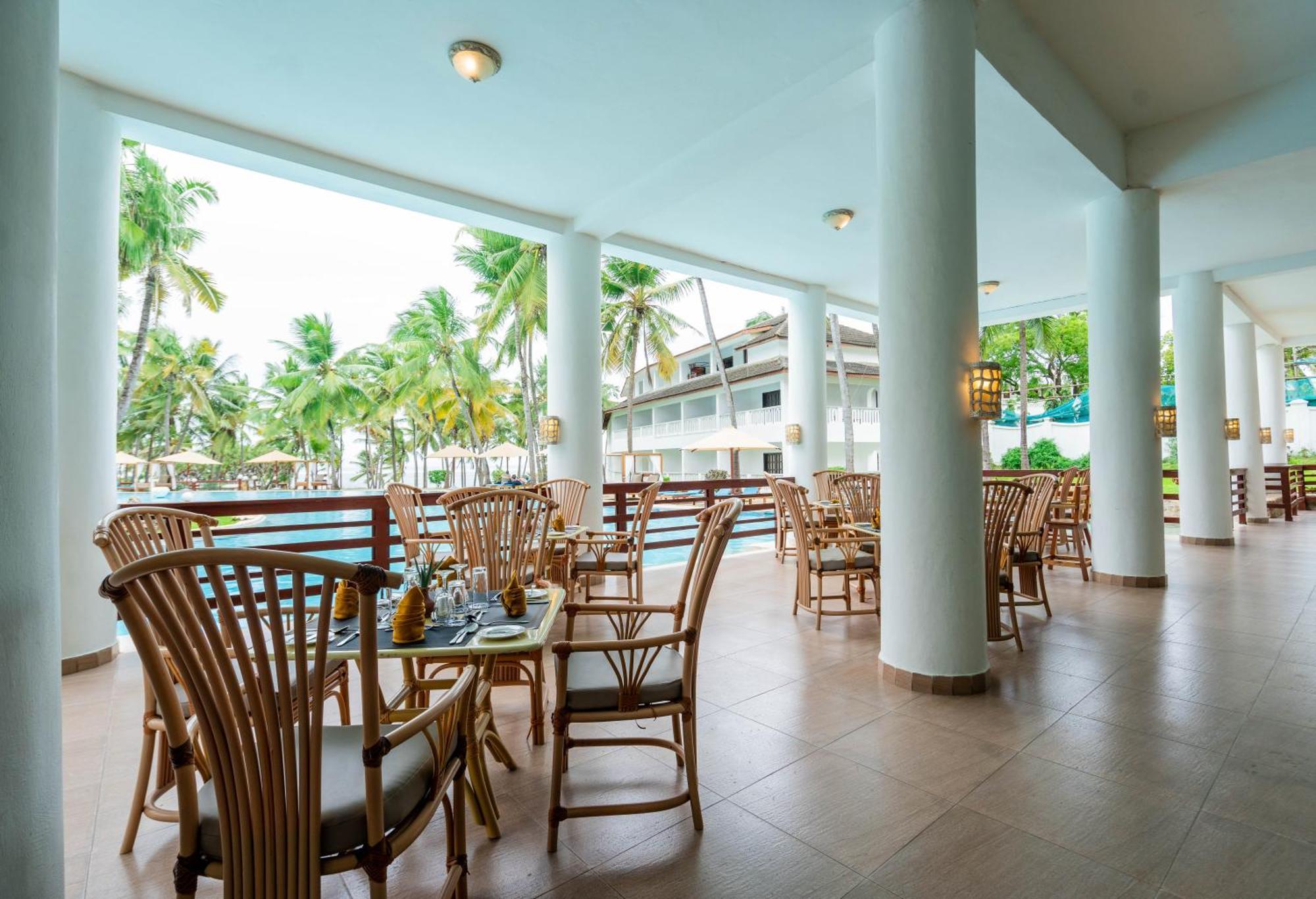Prideinn Flamingo Beach Resort & Spa Mombasa Shanzu Exterior photo