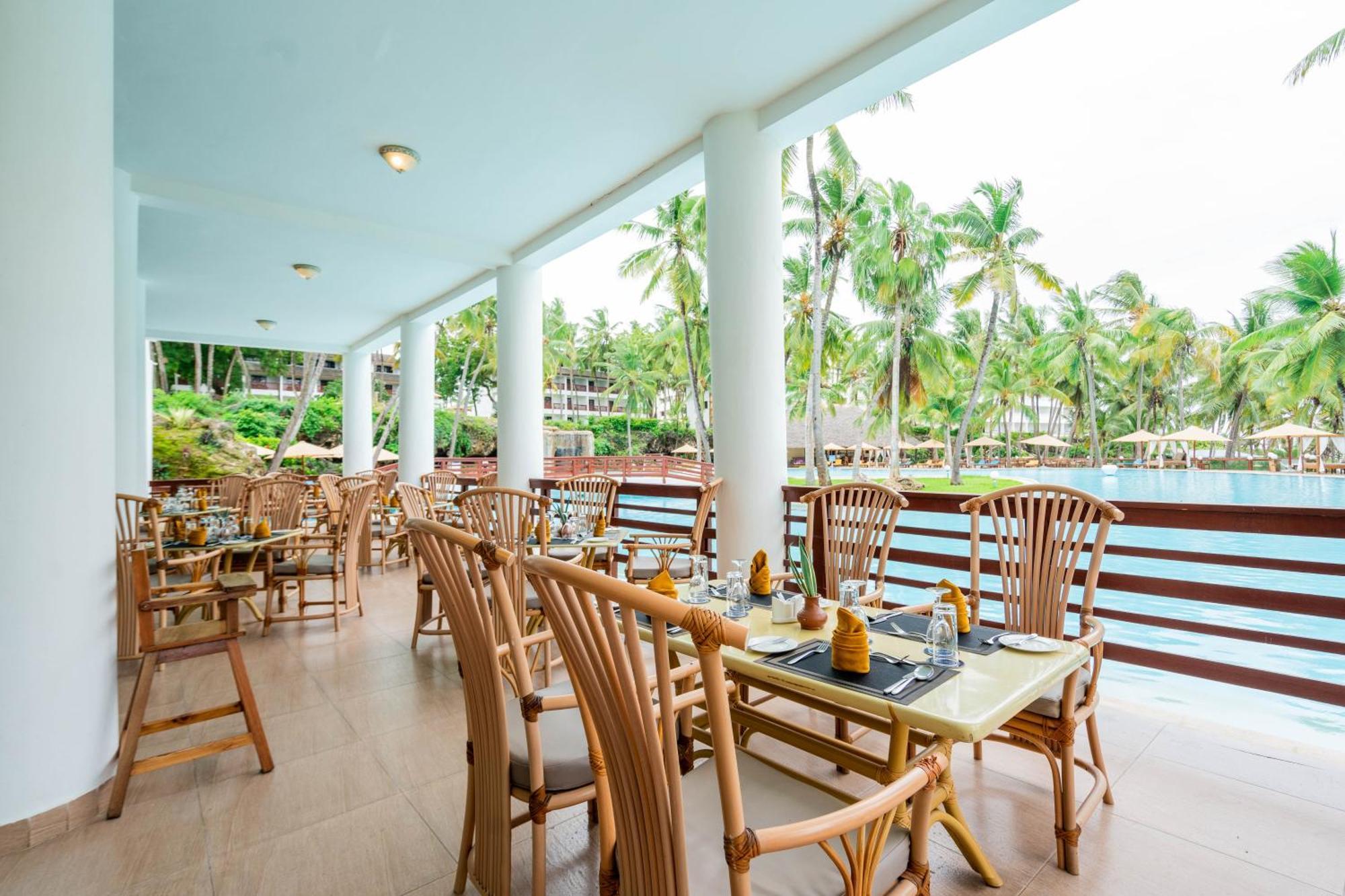 Prideinn Flamingo Beach Resort & Spa Mombasa Shanzu Exterior photo